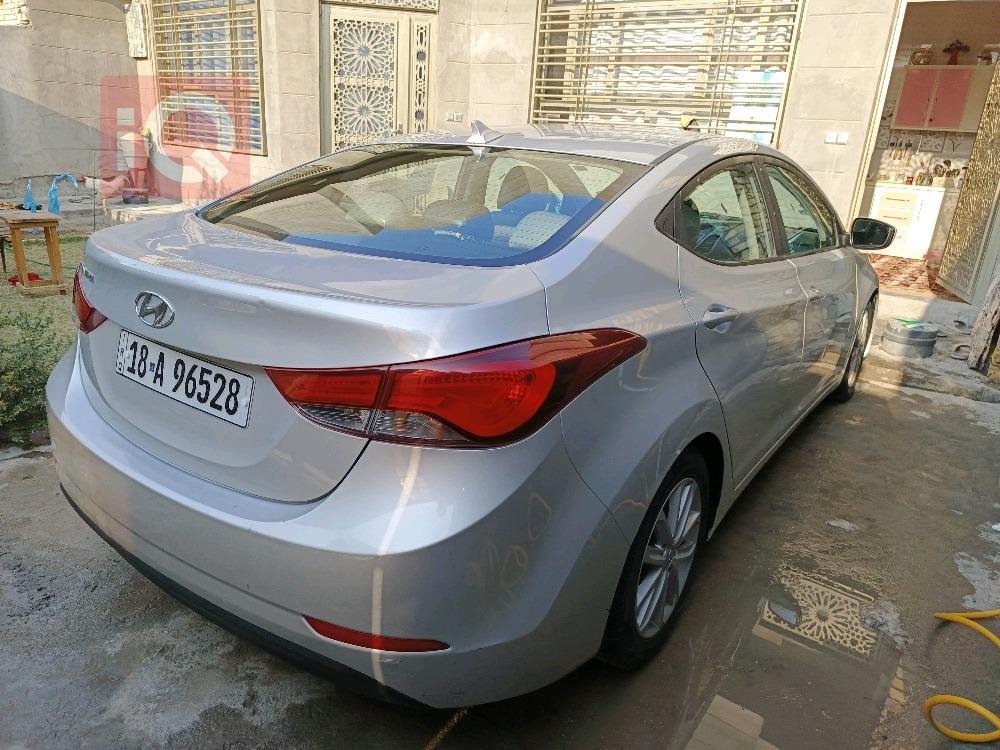 هيونداي النترا